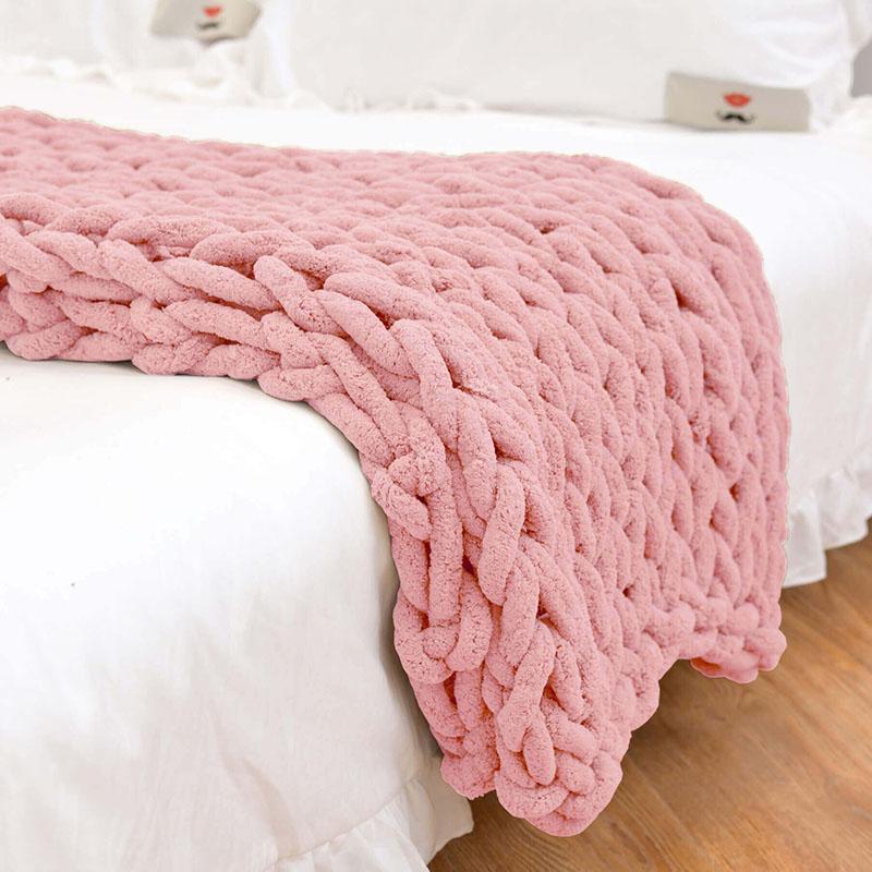 Lofaris Chunky Knit Blanket Soft Chenille Yarn Throw for Bed