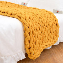 Lofaris Chunky Knit Blanket Soft Chenille Yarn Throw for Bed