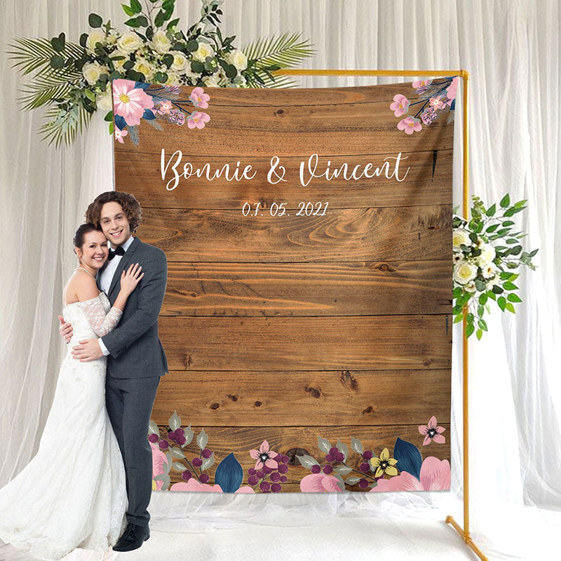 Lofaris Personalized Brown Wooden Floral Wedding Backdrop