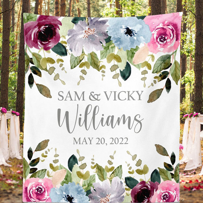 Lofaris Personalized Couples Name Flower Wedding Backdrop