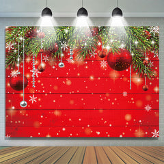 Lofaris Strings Of Silver Beads With Christmas Tree Backdrop
