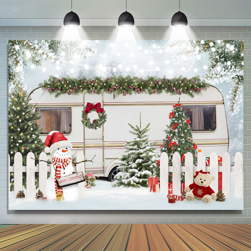 Lofaris Winter White Fence Bus Christmas Tree Snowman Lights Backdrop