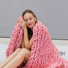 Lofaris Giant Skin Pink Chunky Knit Blanket Decoration For Bedroom