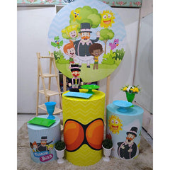 Lofaris Lovely Cartoon Family Outdoor Spring Circle Backdrop Kit